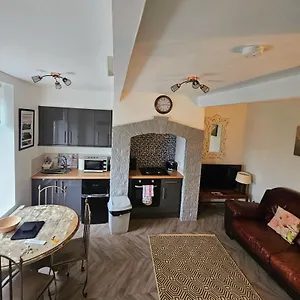  Holiday home The Retreat At Plover Lindley